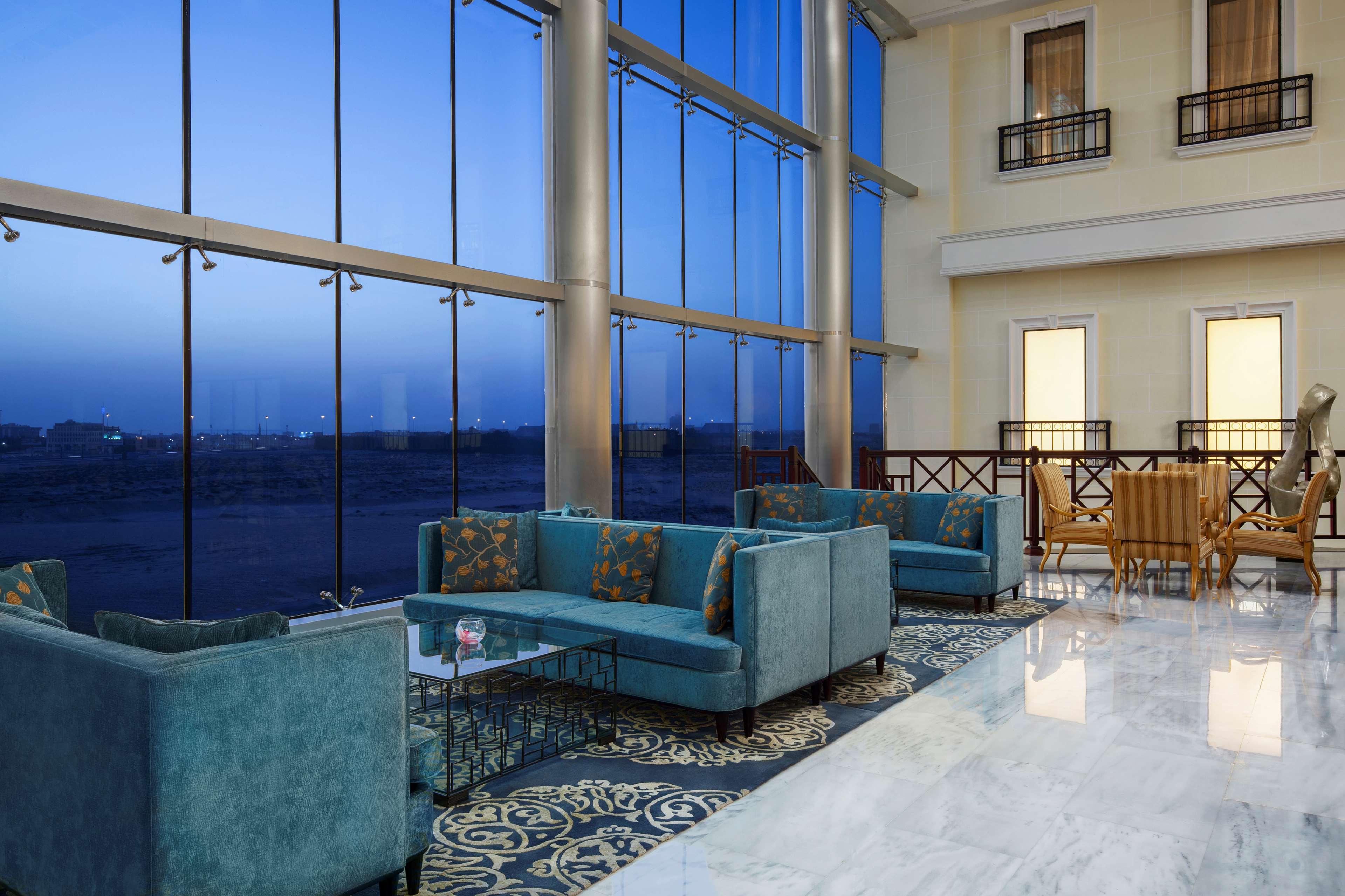 Hotel Kempinski Al Othman 5*