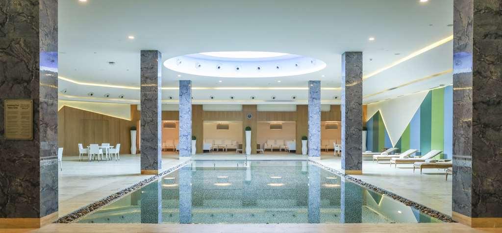 Hotel Kempinski Al Othman 5*