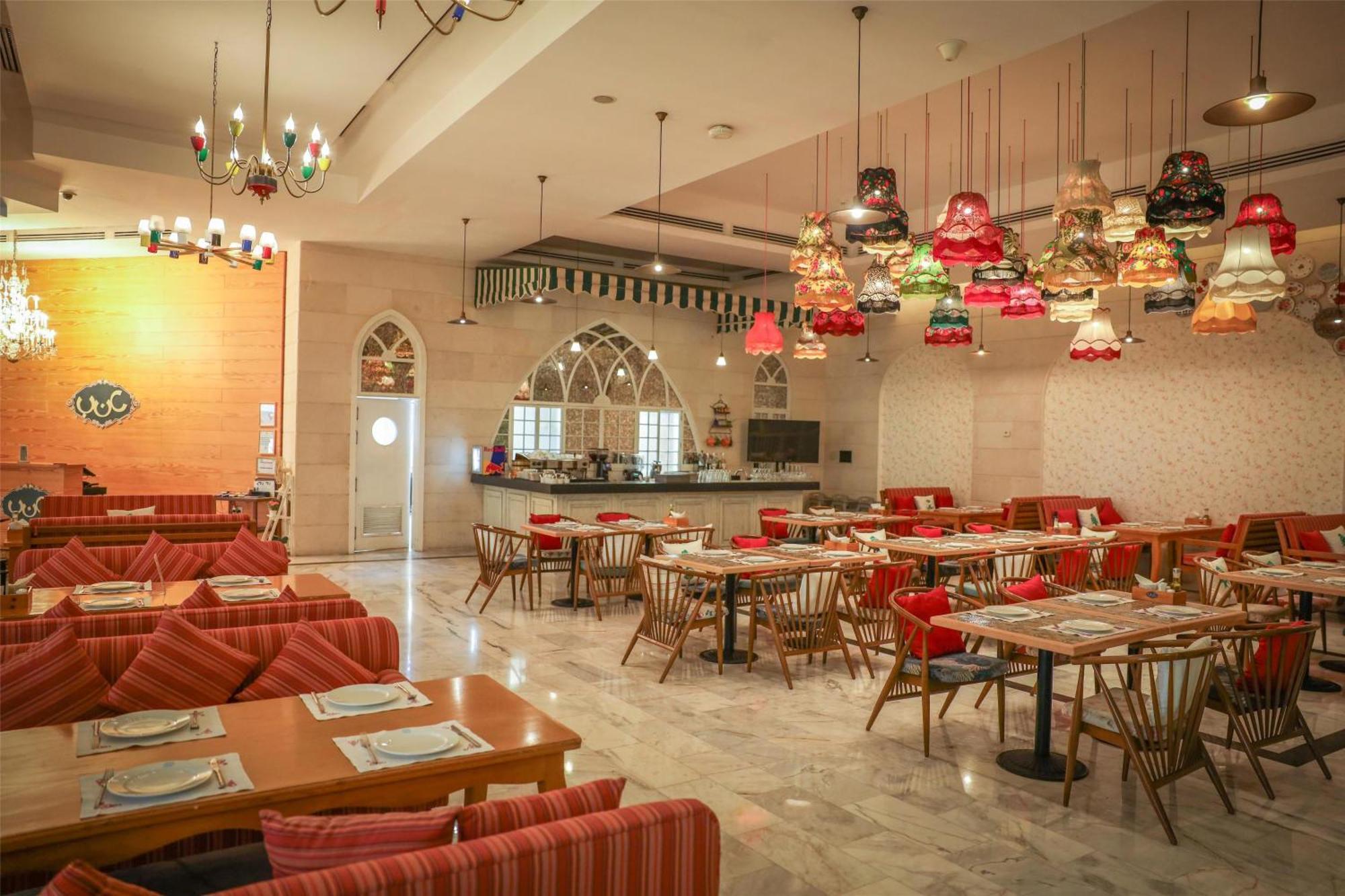 Kempinski Al Othman Hotel 5*