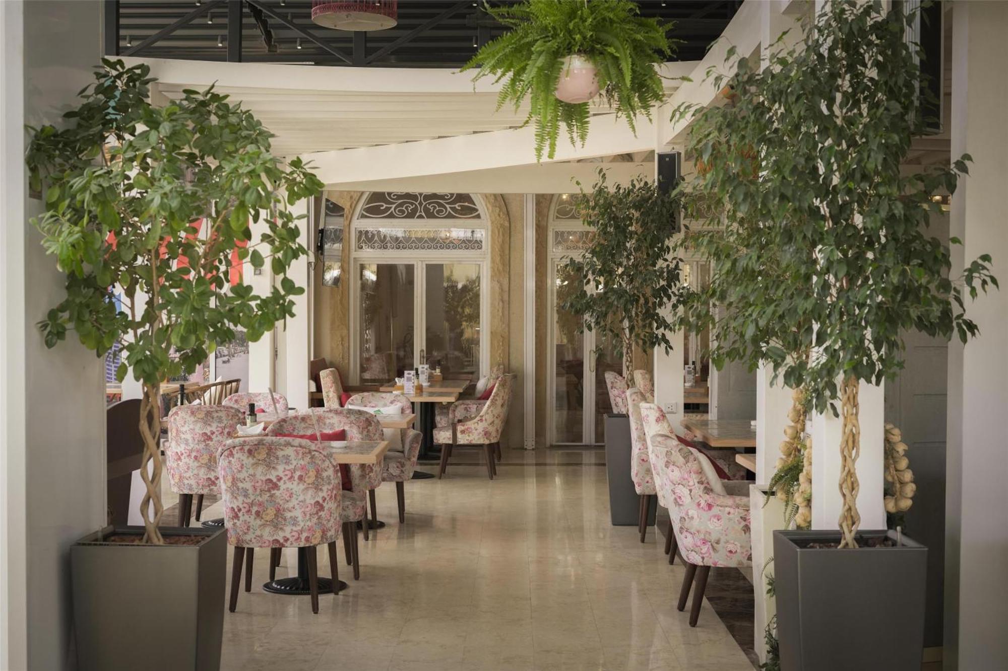 Kempinski Al Othman Hotel