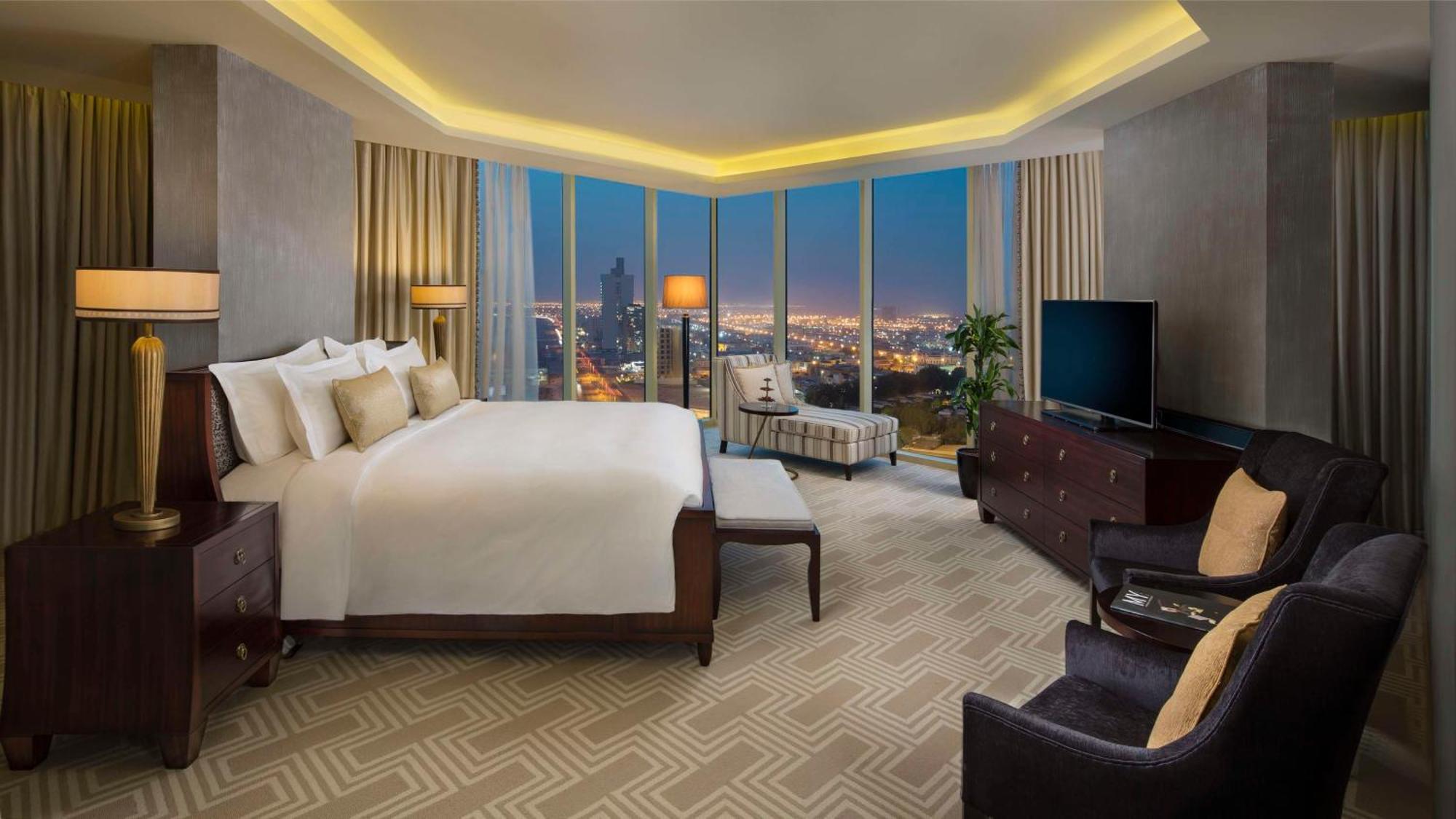 Hotel Kempinski Al Othman 5*